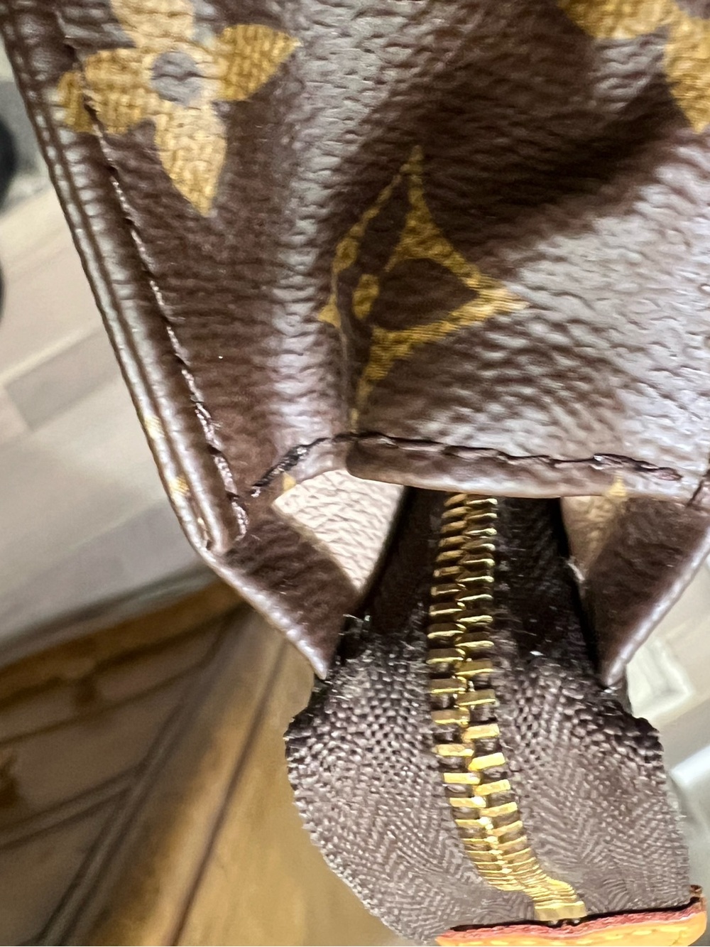 Louis Vuitton Monogram Canvas Brown & Tan Pouch - Picture 10 of 12